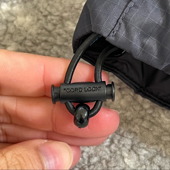 🎊HP!!🎉🖤 NWT🖤 OFF-WHITE Packable Hooded Puffer Jacket - Picture 12 of 16